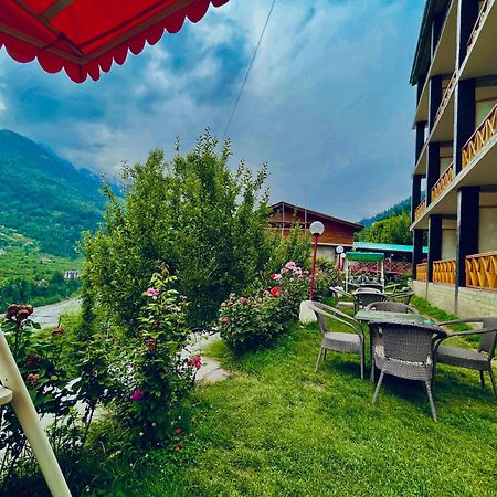 The Kempty Osasis - A Boutique Resort With Scenic Mountain View In 무소리에 외부 사진