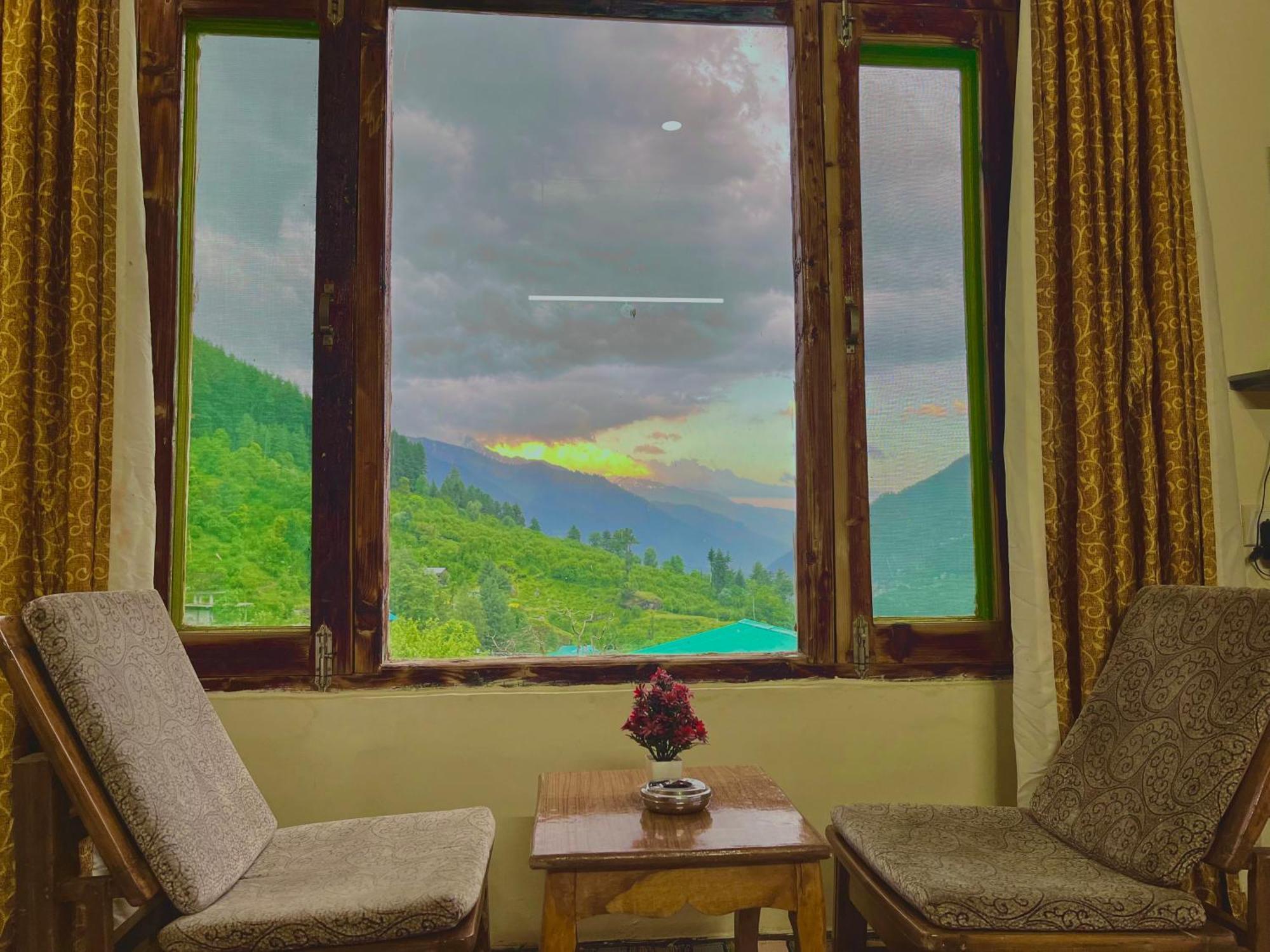 The Kempty Osasis - A Boutique Resort With Scenic Mountain View In 무소리에 외부 사진