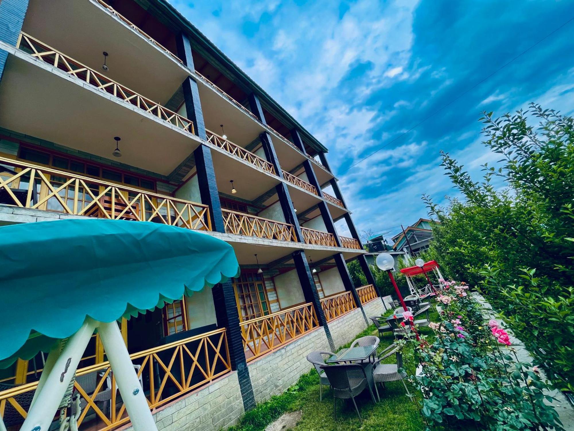 The Kempty Osasis - A Boutique Resort With Scenic Mountain View In 무소리에 외부 사진